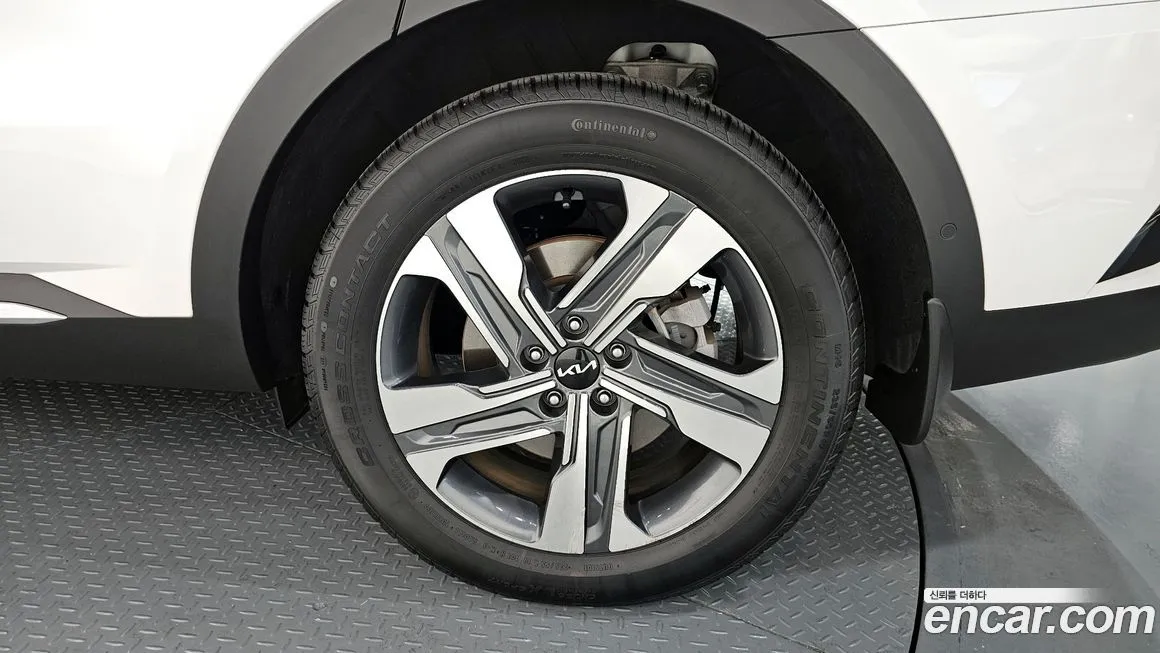 Kia Sorento — фото 5