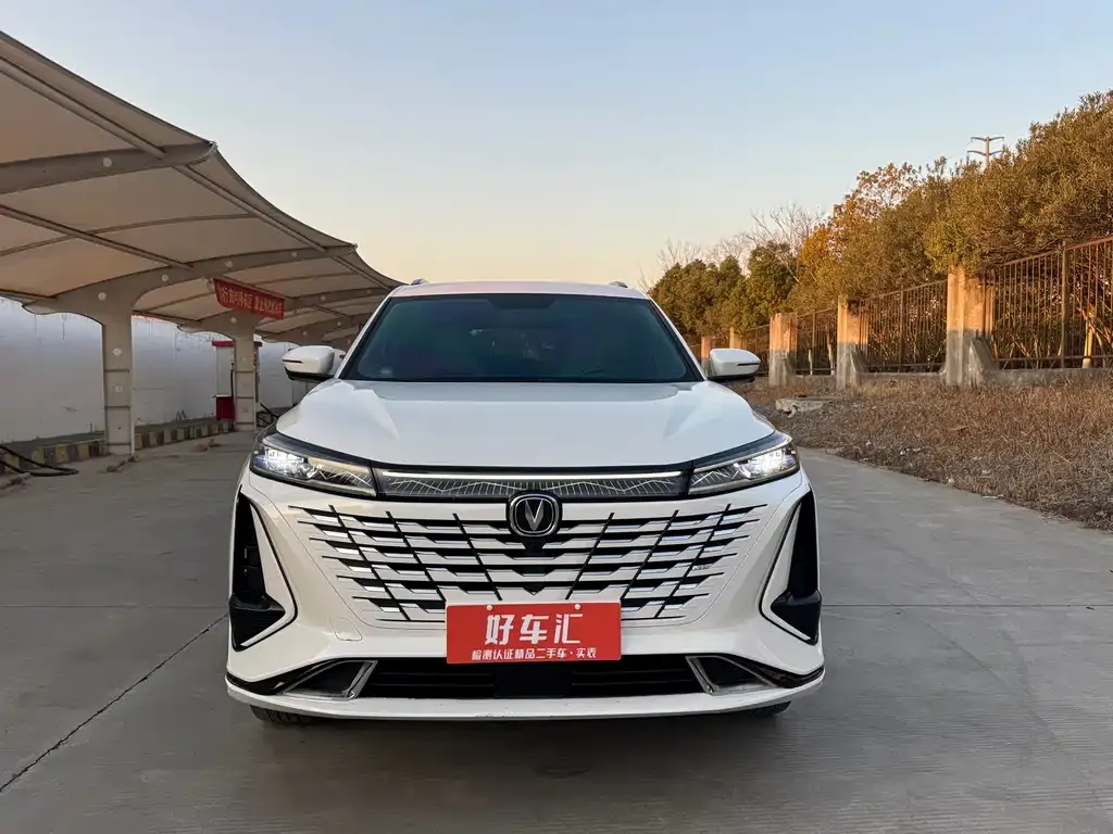 Changan CS75PLUS — фото 3