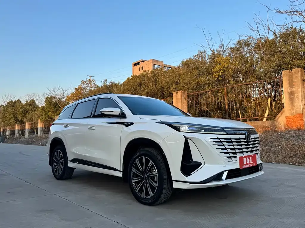 Changan CS75PLUS — фото 10