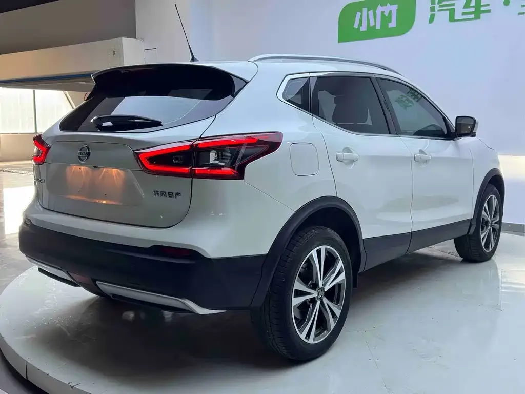 Nissan Qashqai — фото 7