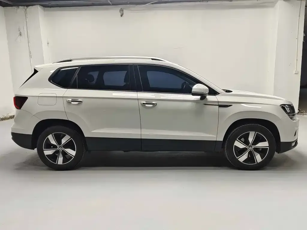 Volkswagen Tharu — фото 3