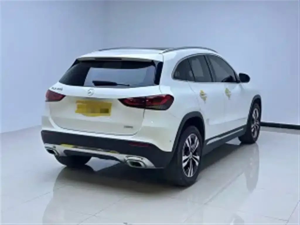 Mercedes-Benz GLA — фото 6
