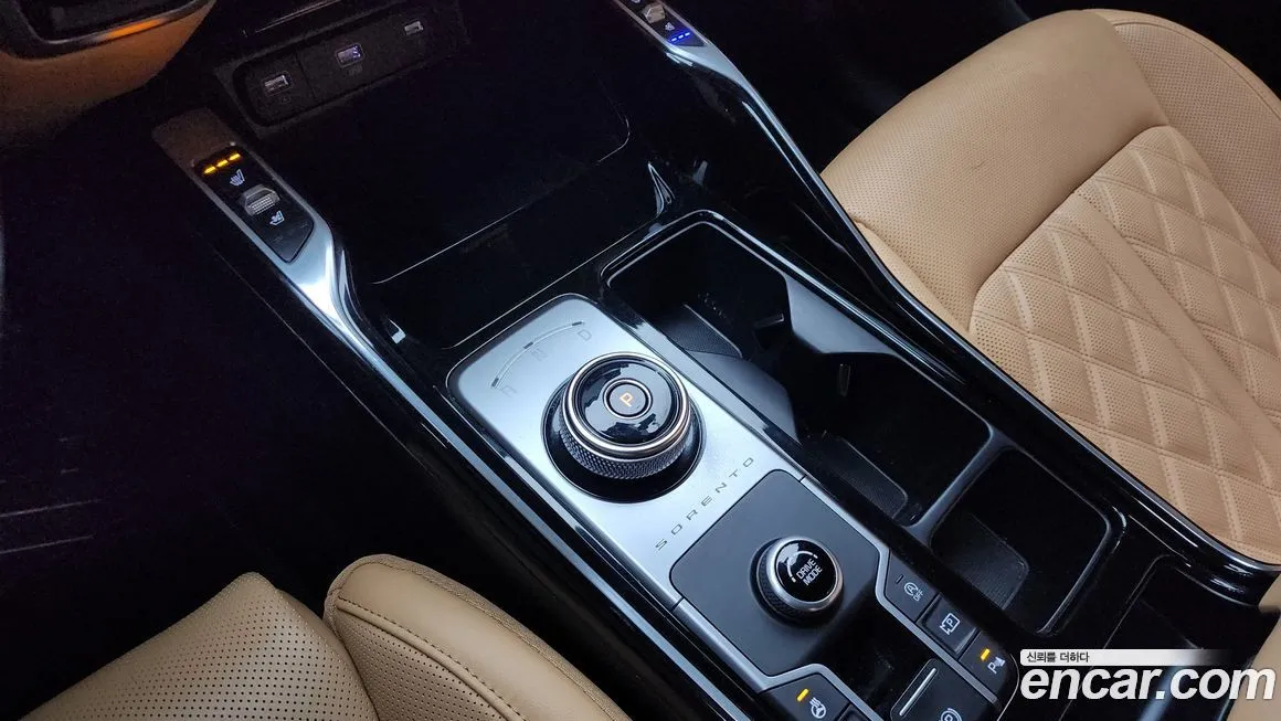 Kia Sorento — фото 10