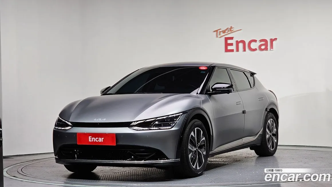 Kia EV6 — фото 1