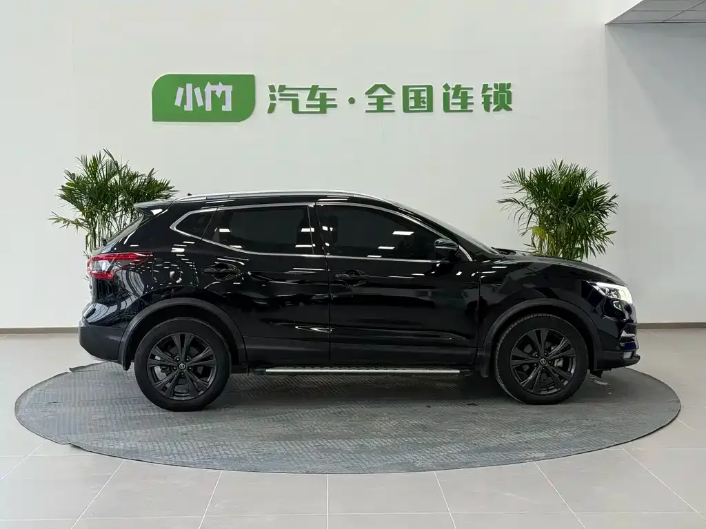 Nissan Qashqai — фото 2