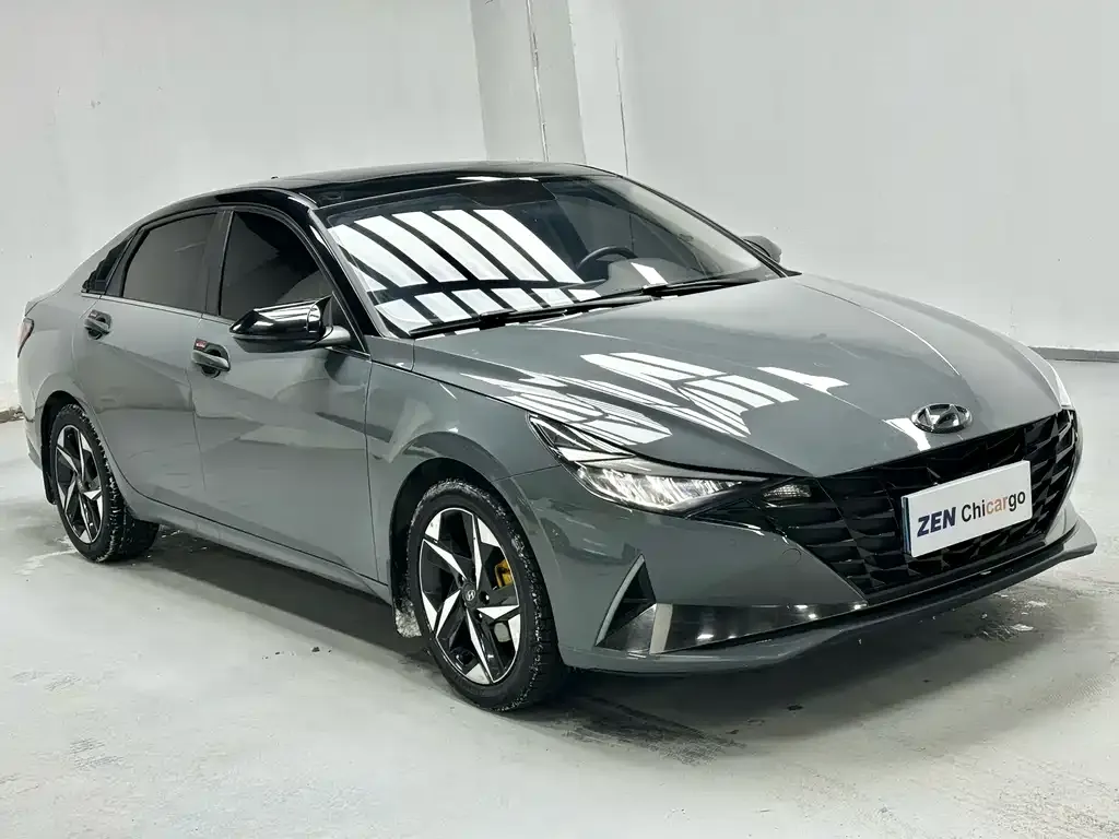Hyundai Elantra — фото 5