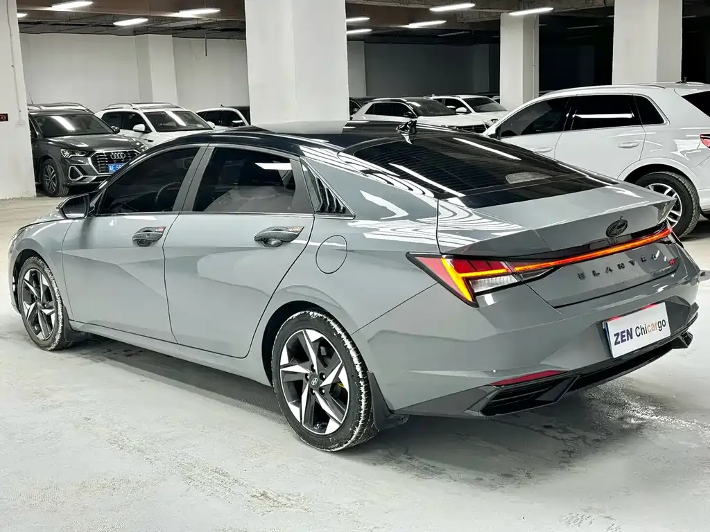 Hyundai Elantra — фото 4