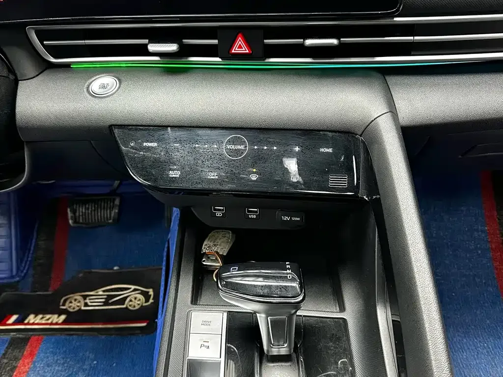 Hyundai Elantra — фото 8