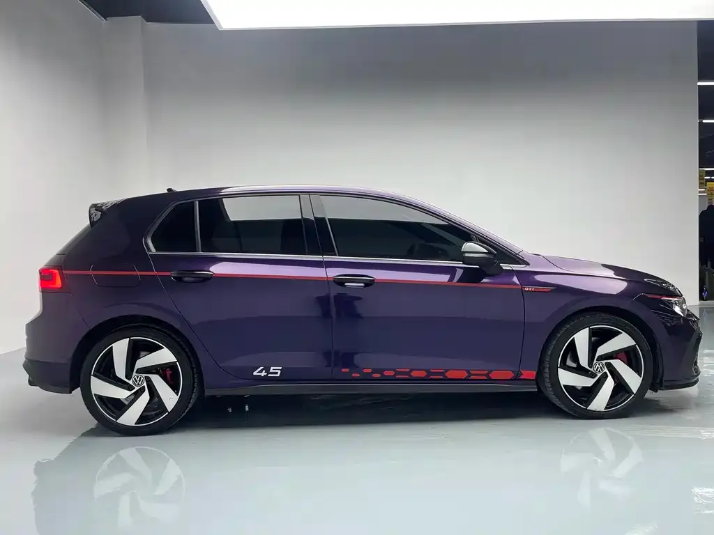 Volkswagen Golf GTI — фото 4
