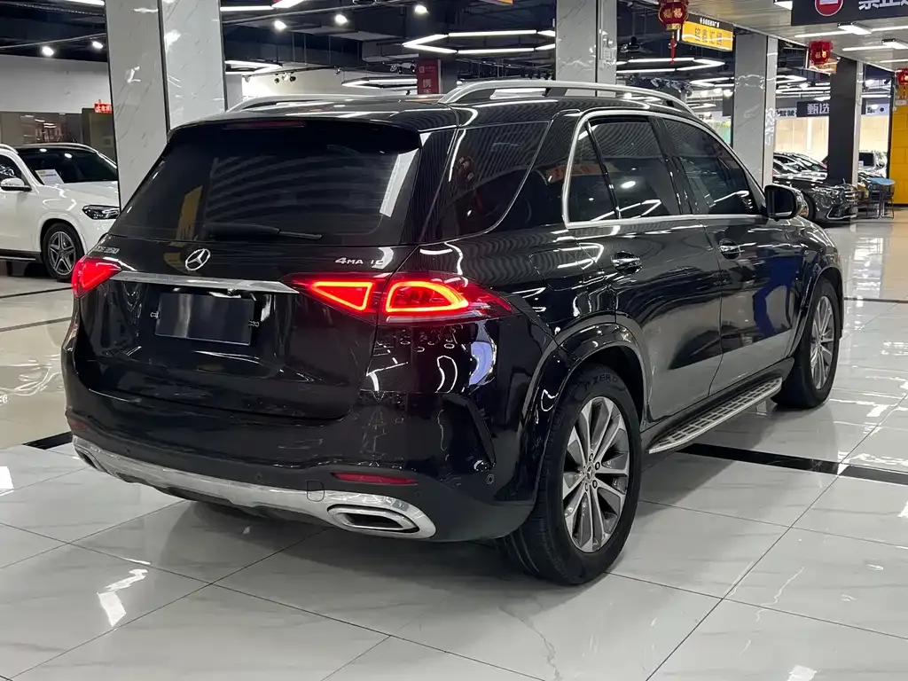 Mercedes-Benz GLE — фото 4