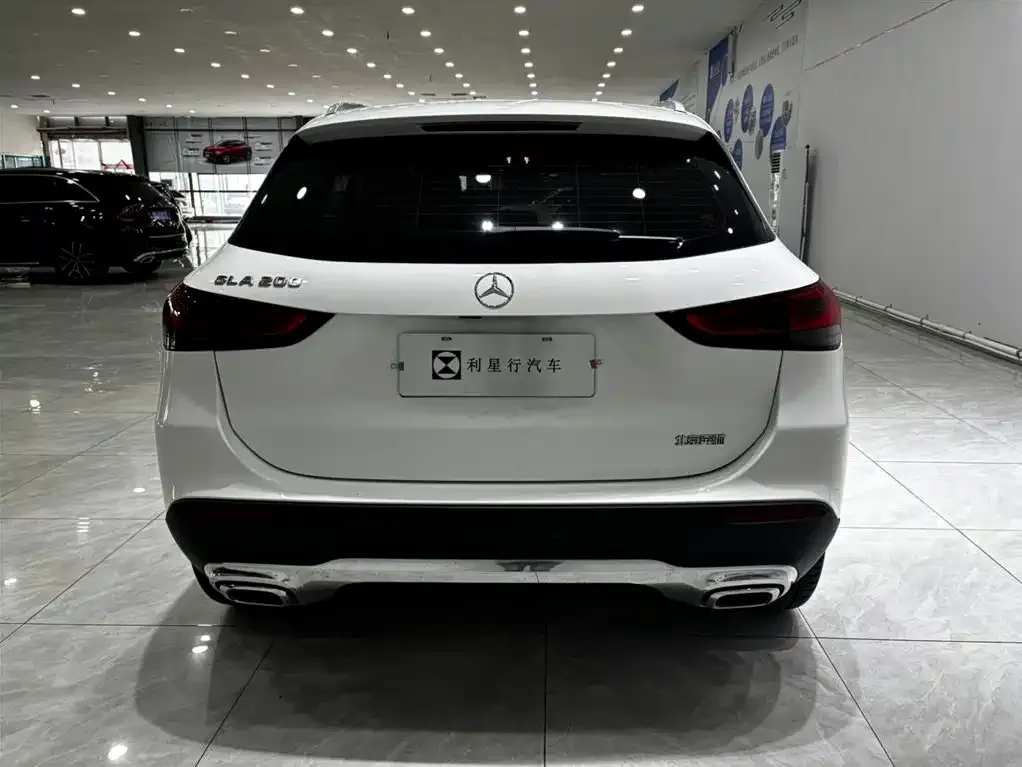 Mercedes-Benz GLA — фото 7