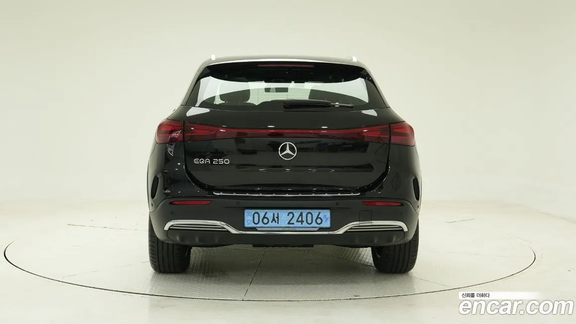 Mercedes-Benz EQA — фото 5