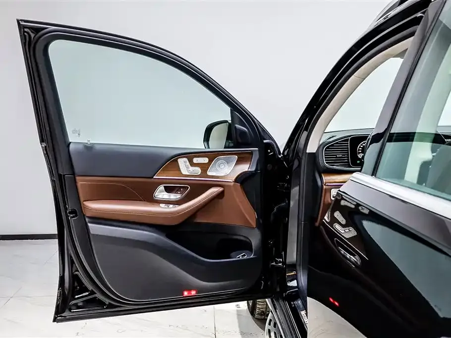 Mercedes-Benz GLE — фото 8