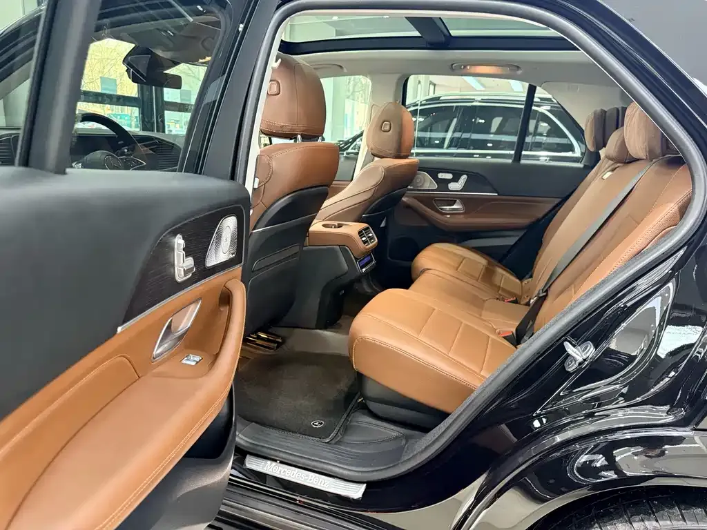 Mercedes-Benz GLE — фото 5
