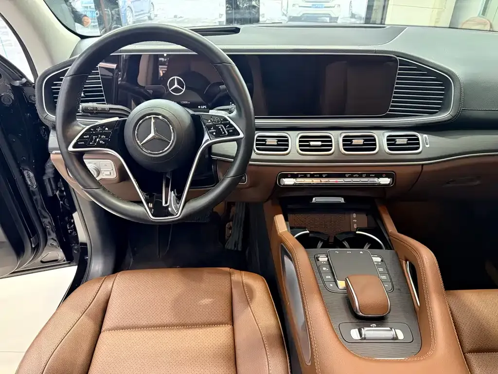 Mercedes-Benz GLE — фото 8