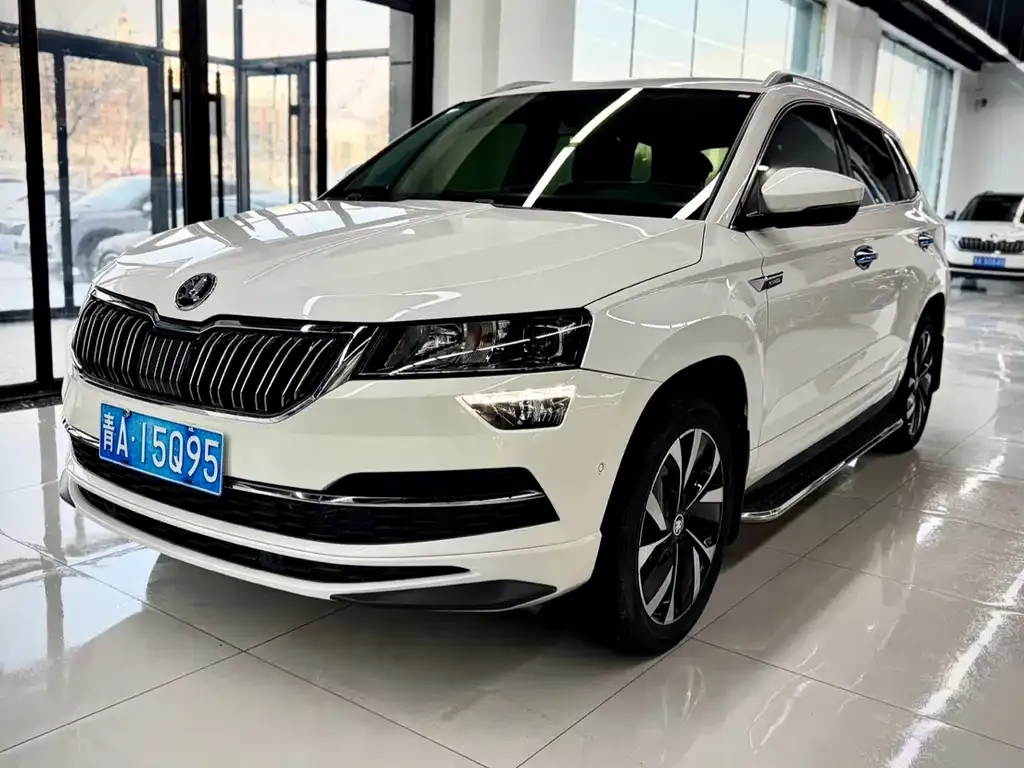 Skoda Karoq — фото 1