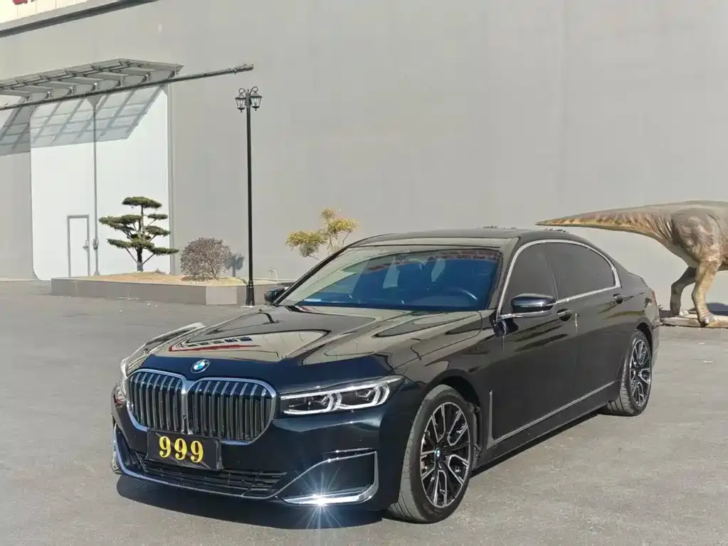 BMW 7 Series — фото 8