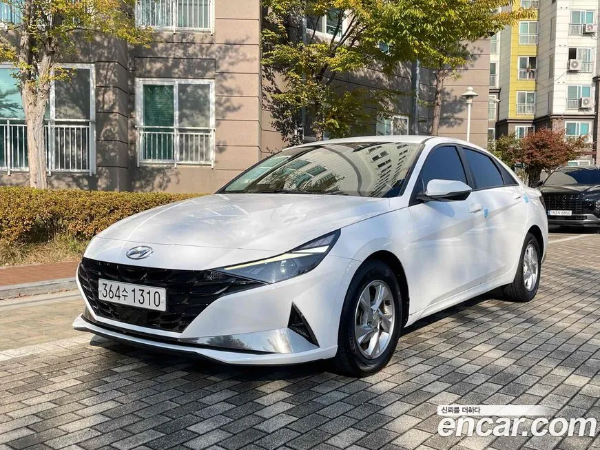 Hyundai AVANTE — фото 1