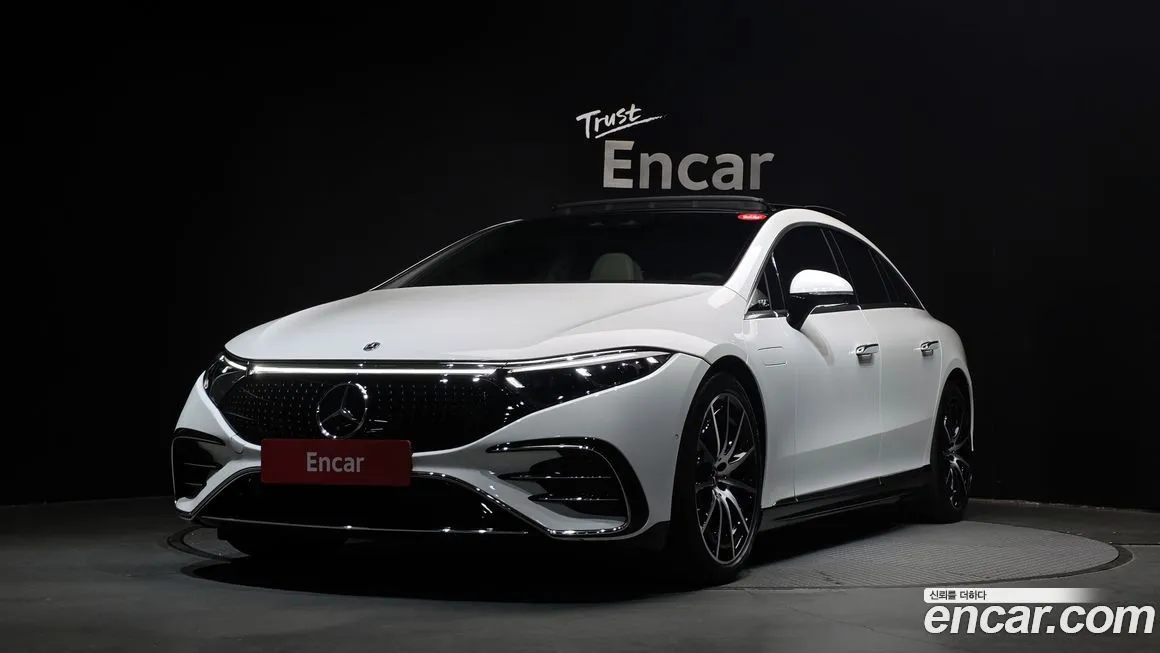 Mercedes-Benz EQS — фото 1