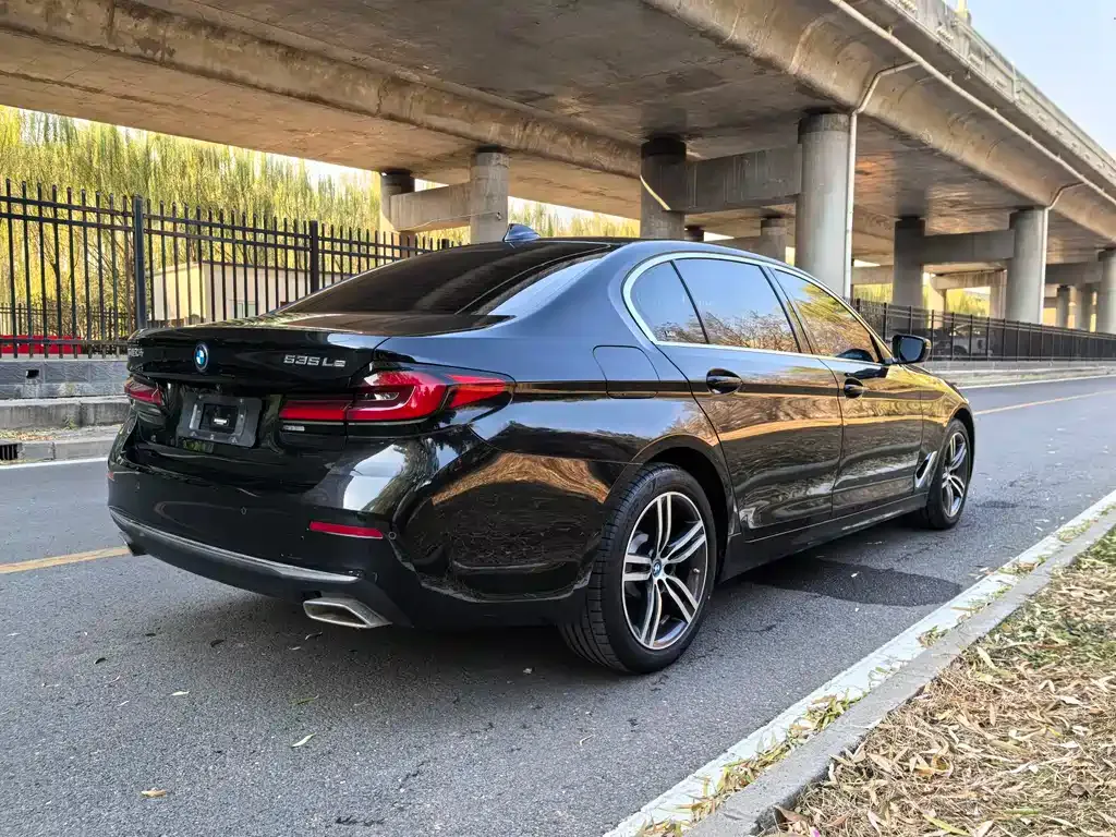 BMW 5 Series New Energy — фото 6