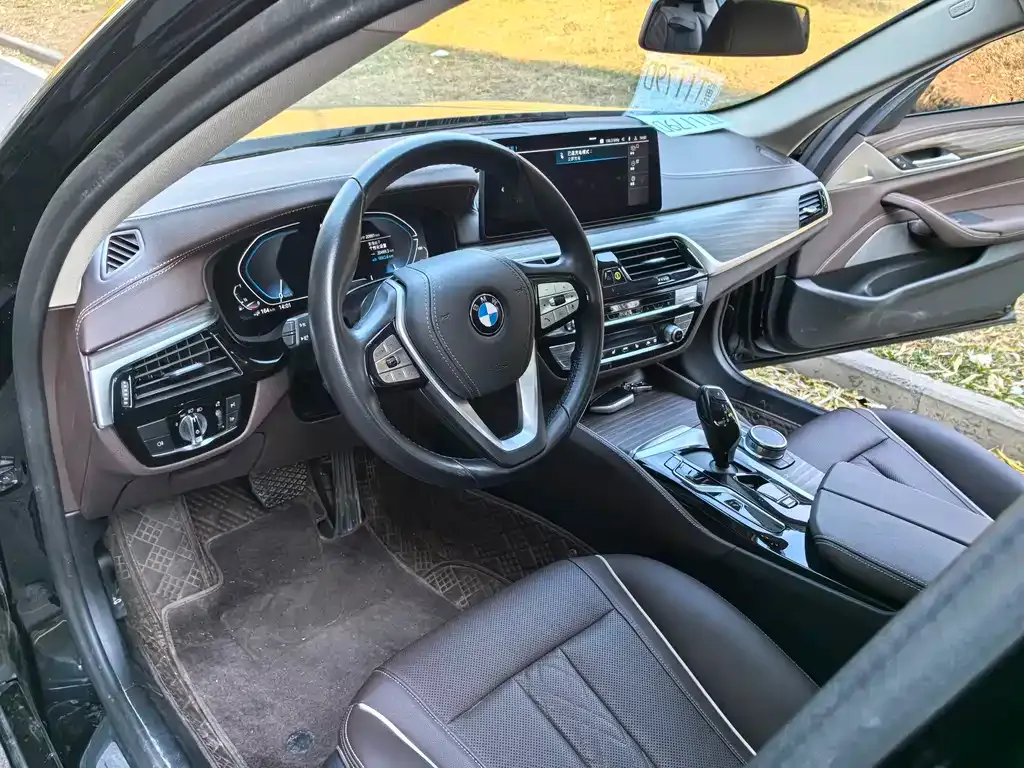 BMW 5 Series New Energy — фото 3