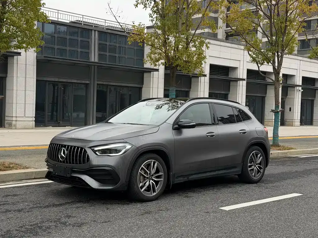 Mercedes-Benz GLA AMG — фото 1