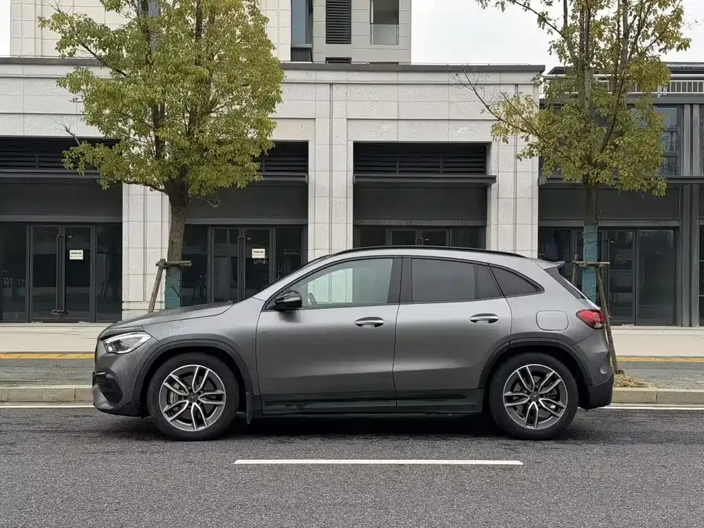 Mercedes-Benz GLA AMG — фото 8