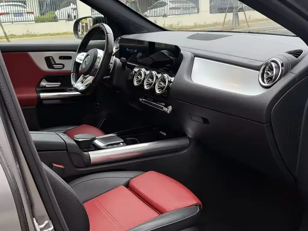 Mercedes-Benz GLA AMG — фото 4