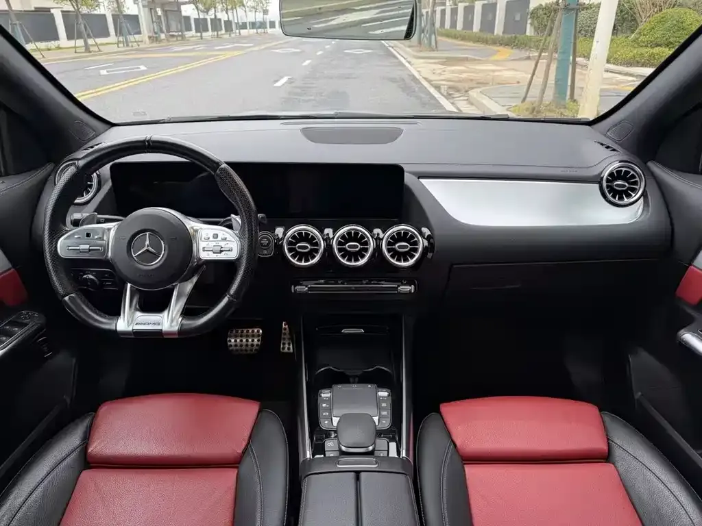 Mercedes-Benz GLA AMG — фото 5