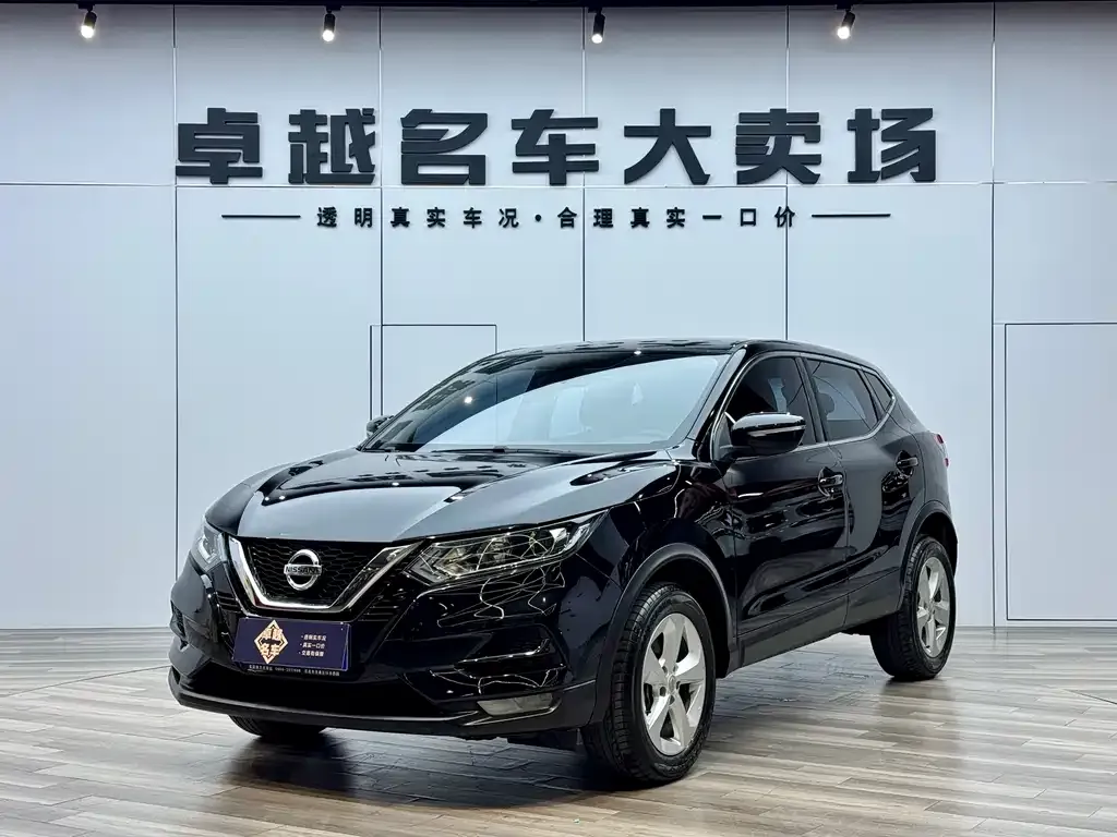 Nissan Qashqai — фото 1