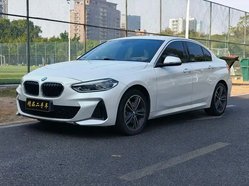BMW 1 Series — фото 1