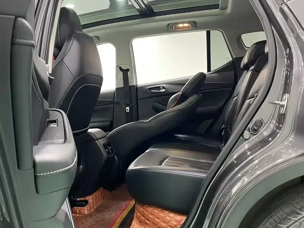 GAC Motor Trumpchi GS4 — фото 8