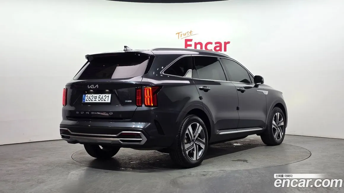 Kia Sorento — фото 6