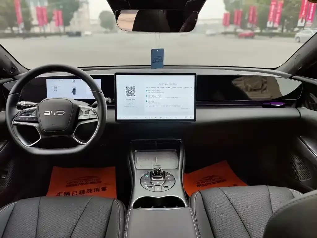 BYD Seal — фото 9