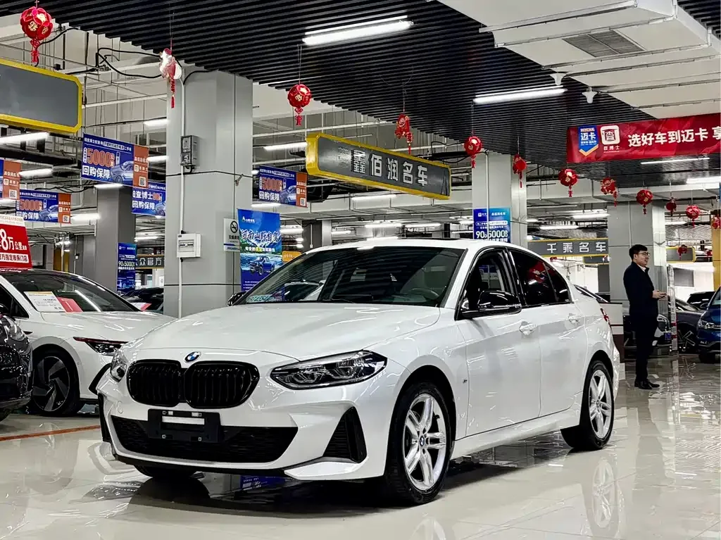 BMW 1 Series — фото 1