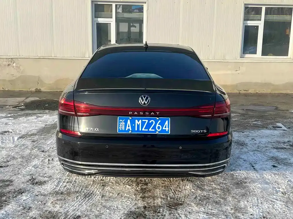 Volkswagen Passat — фото 7