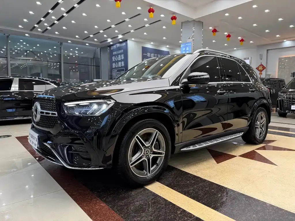 Mercedes-Benz GLE — фото 1