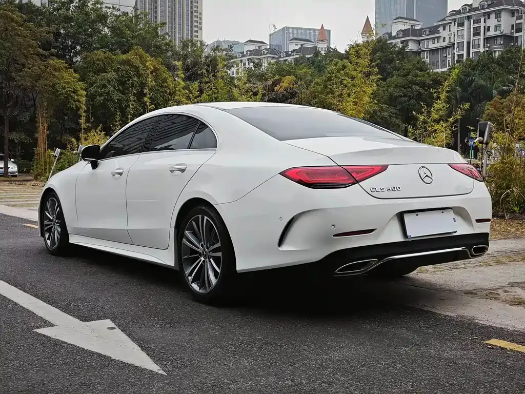 Mercedes-Benz CLS — фото 7