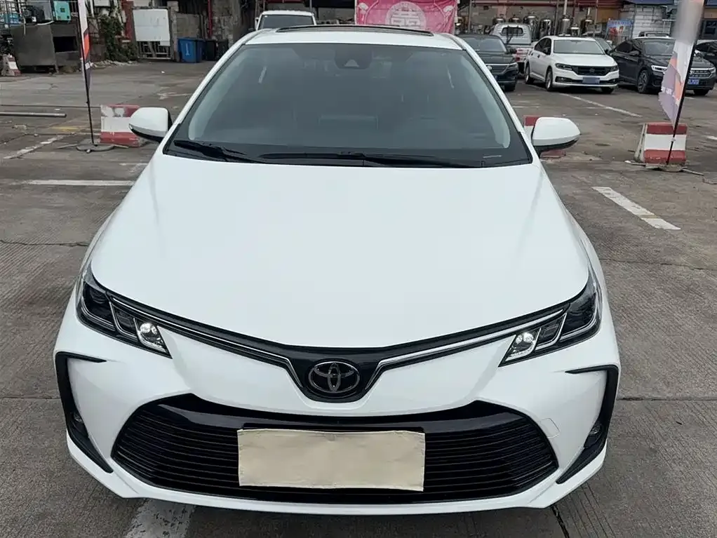 Toyota Corolla — фото 3