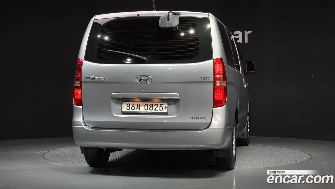 Hyundai Starex — фото 6