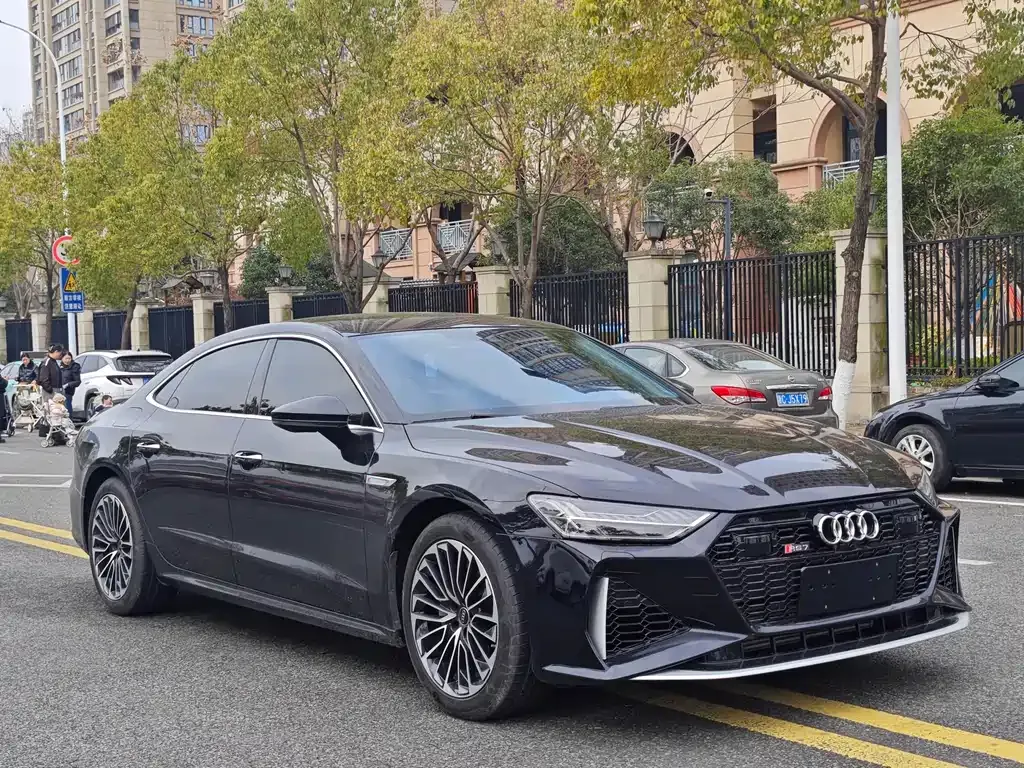 Audi A7L — фото 5