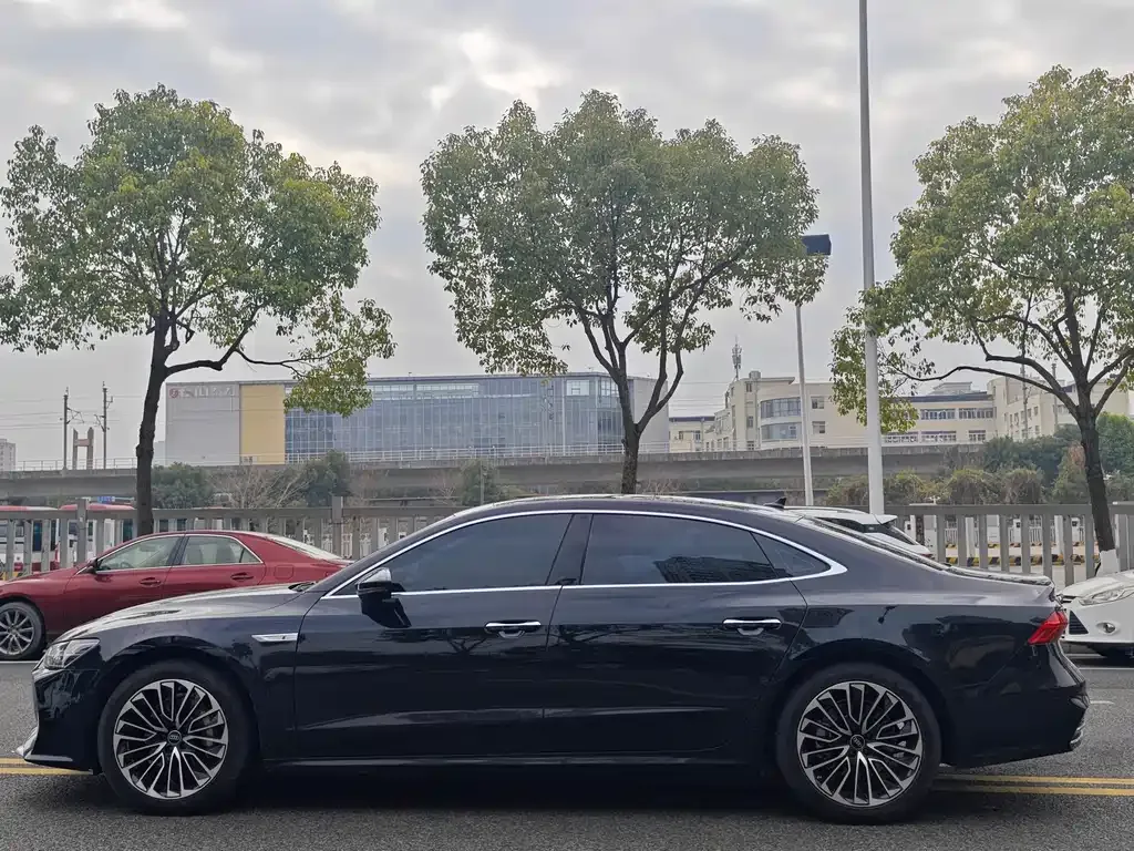 Audi A7L — фото 3