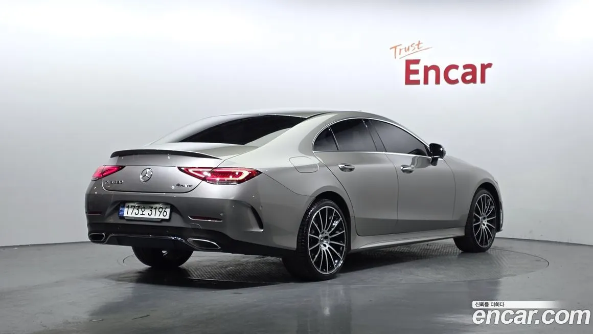 Mercedes-Benz CLS-Class — фото 2