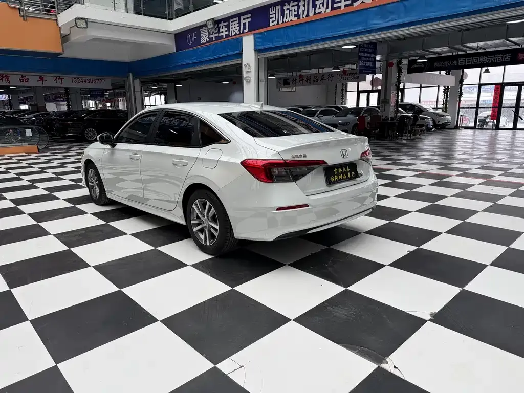 Honda Civic — фото 8