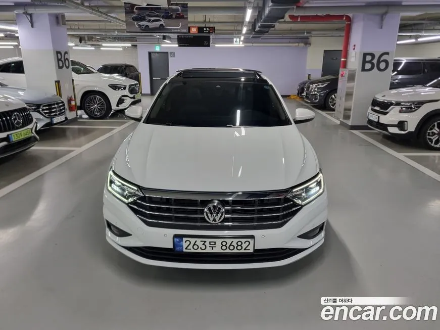 Volkswagen Jetta — фото 2