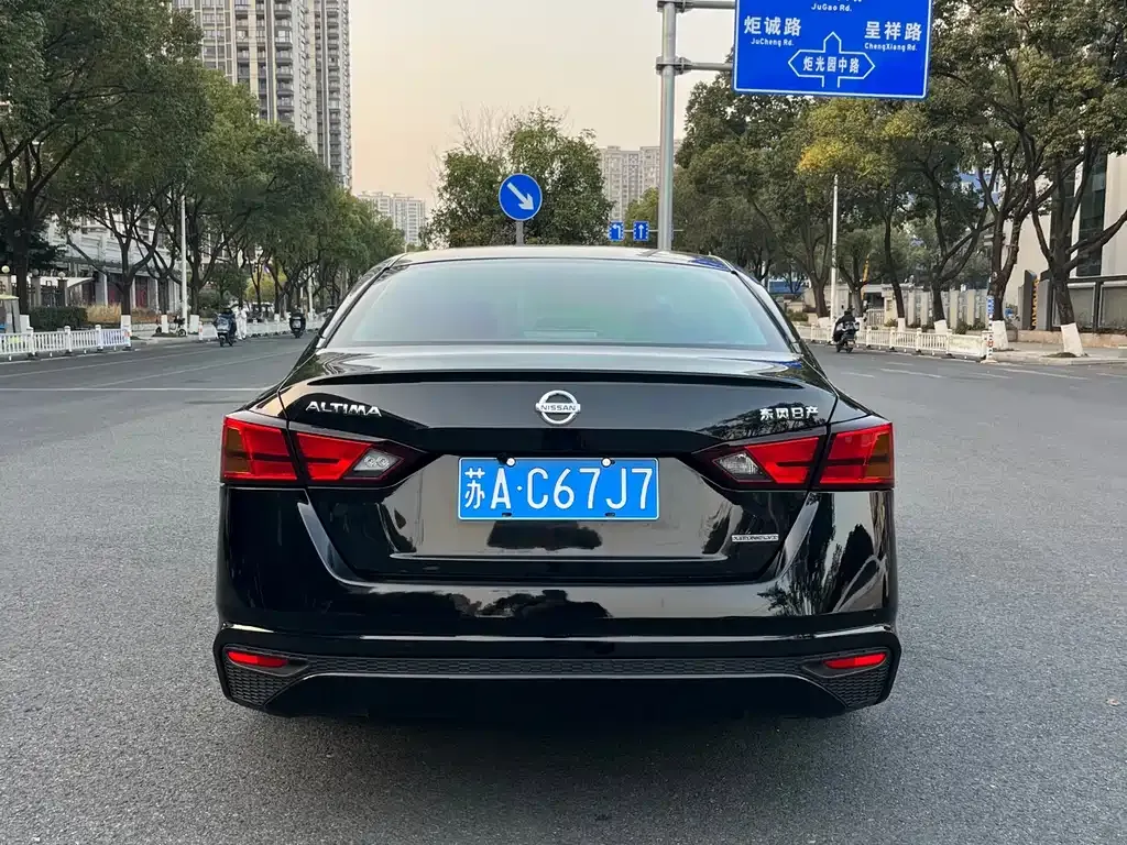Nissan Teana — фото 3