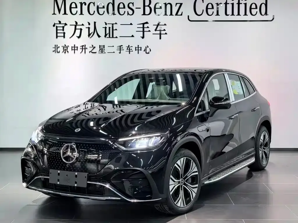 Mercedes-Benz EQE SUV — фото 1