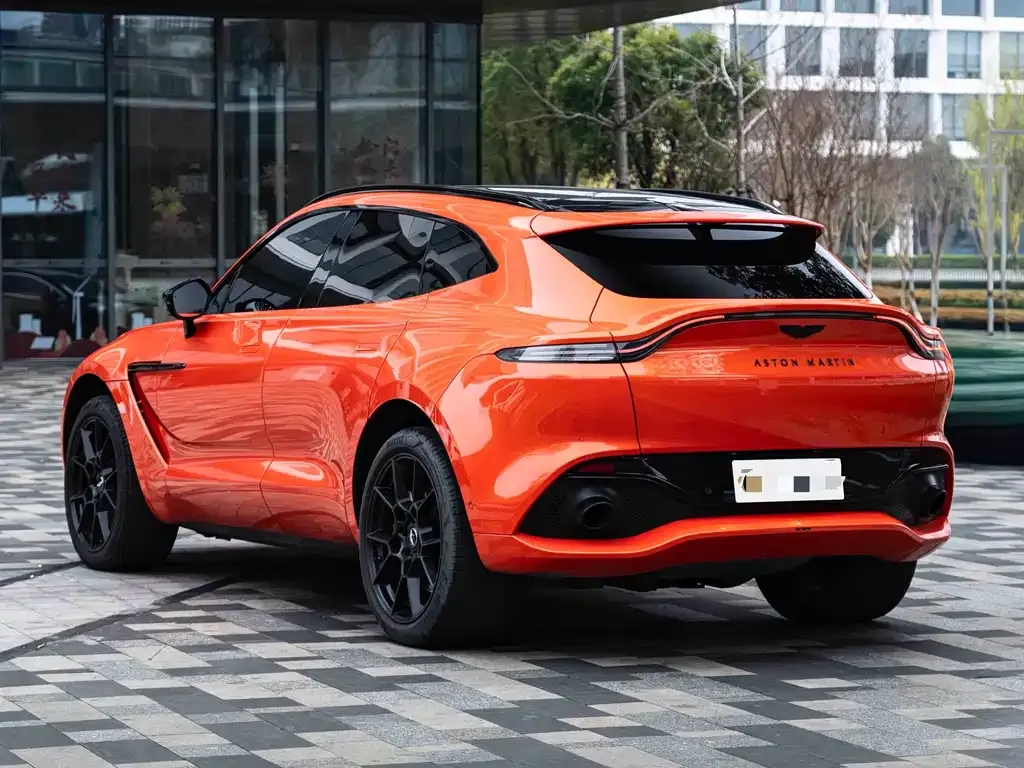 Aston Martin DBX — фото 4