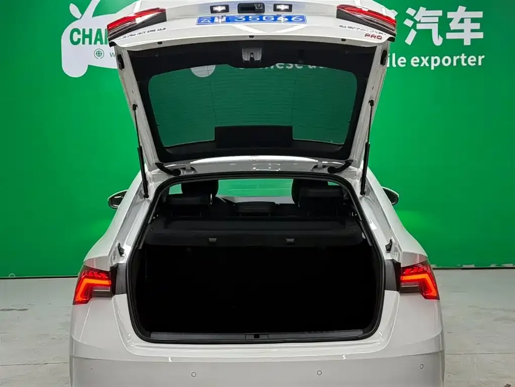 Skoda Octavia — фото 4
