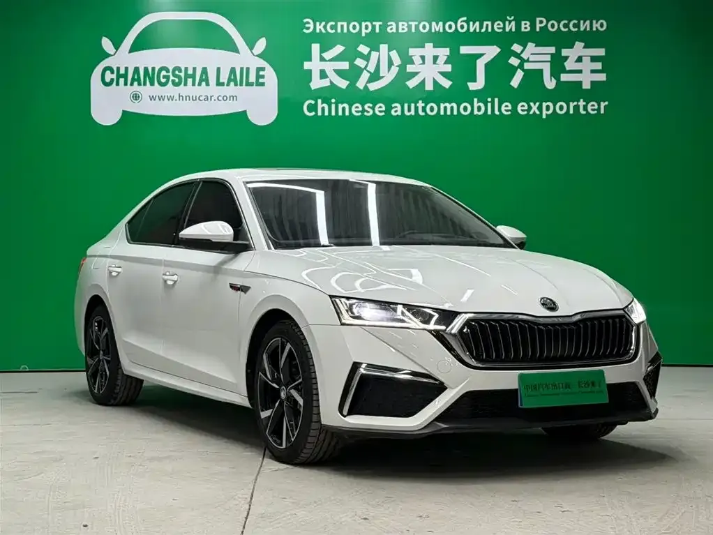 Skoda Octavia — фото 6